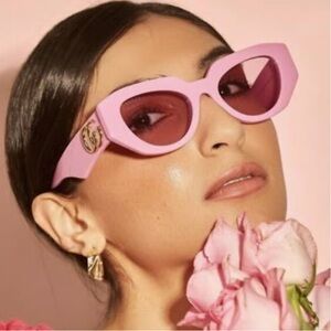 Excluded Gucci Sunglasses, New 365